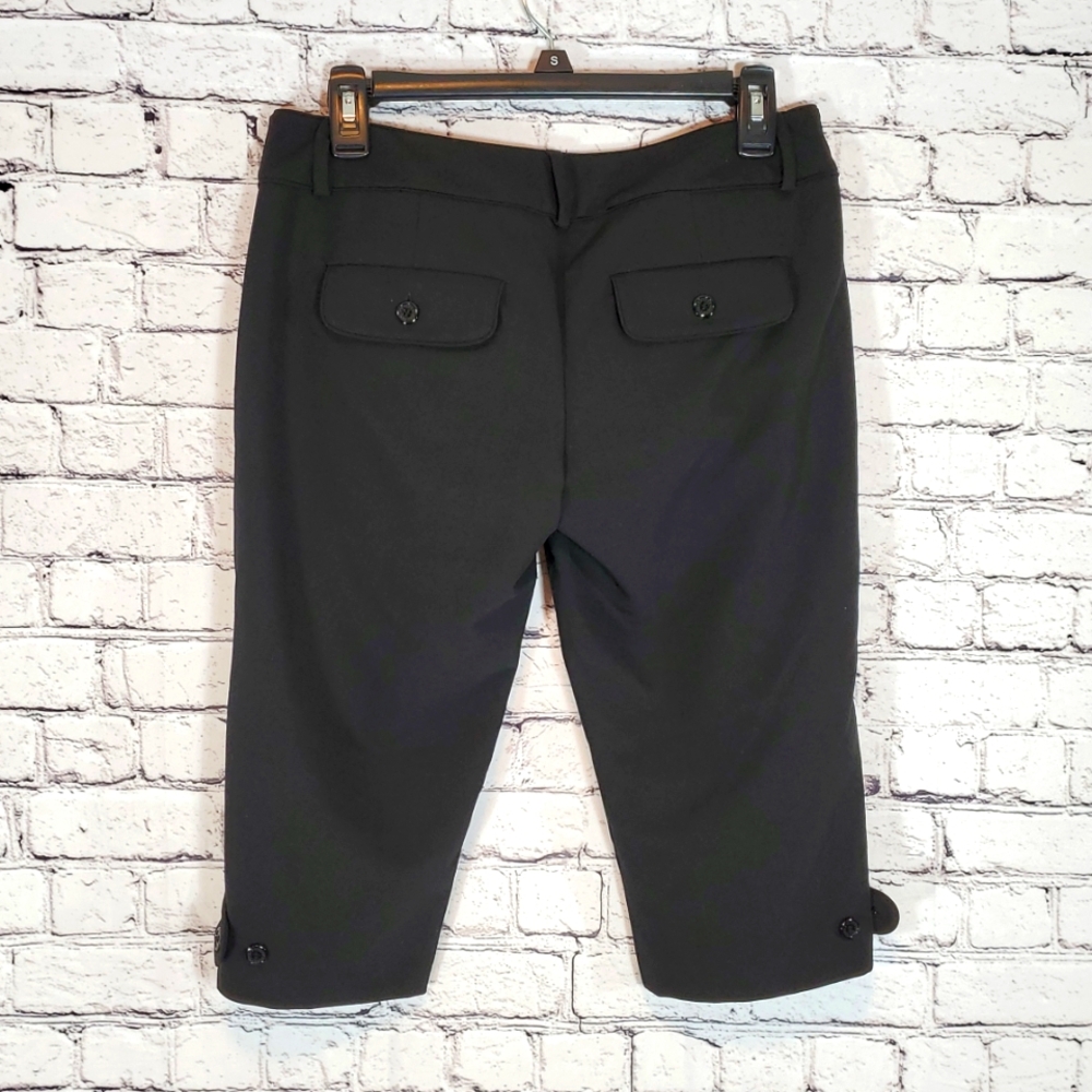 Guess Black Cropped Dress Pants with Button Detail Size 28 NWT - Picture 5 of 10